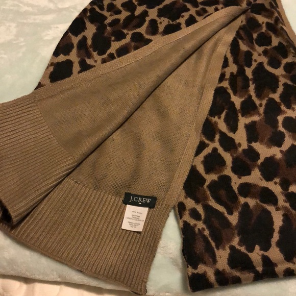 NWOT JCrew Cheetah Scarf - Picture 5 of 8